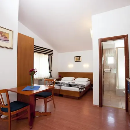 Διαμέρισμα Kruna Grada *